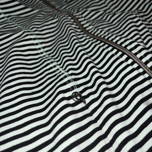Lululemon zip up - Picture 2 of 4